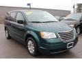 2009 Melbourne Green Pearl Chrysler Town & Country LX  photo #19