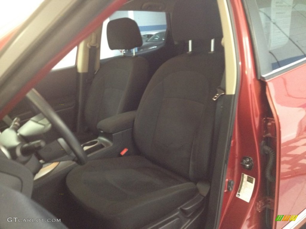 2011 Rogue S AWD - Cayenne Red / Black photo #14