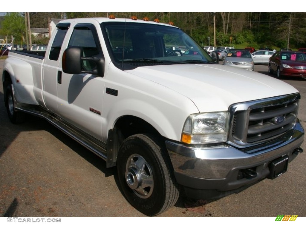 2003 F350 Super Duty XLT SuperCab 4x4 Dually - Oxford White / Medium Flint photo #10