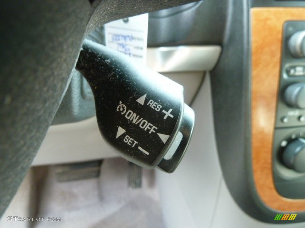 2007 Relay 2 - Polar White / Gray photo #17