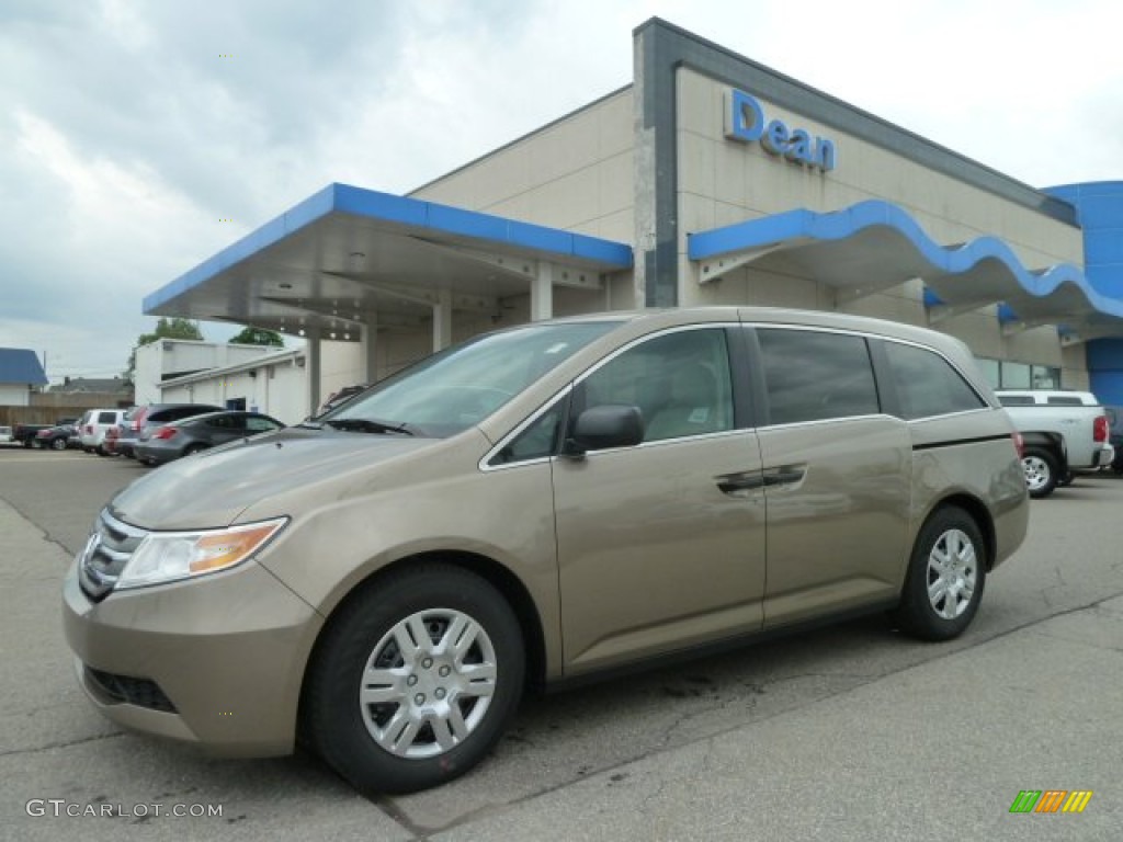 Mocha Metallic Honda Odyssey