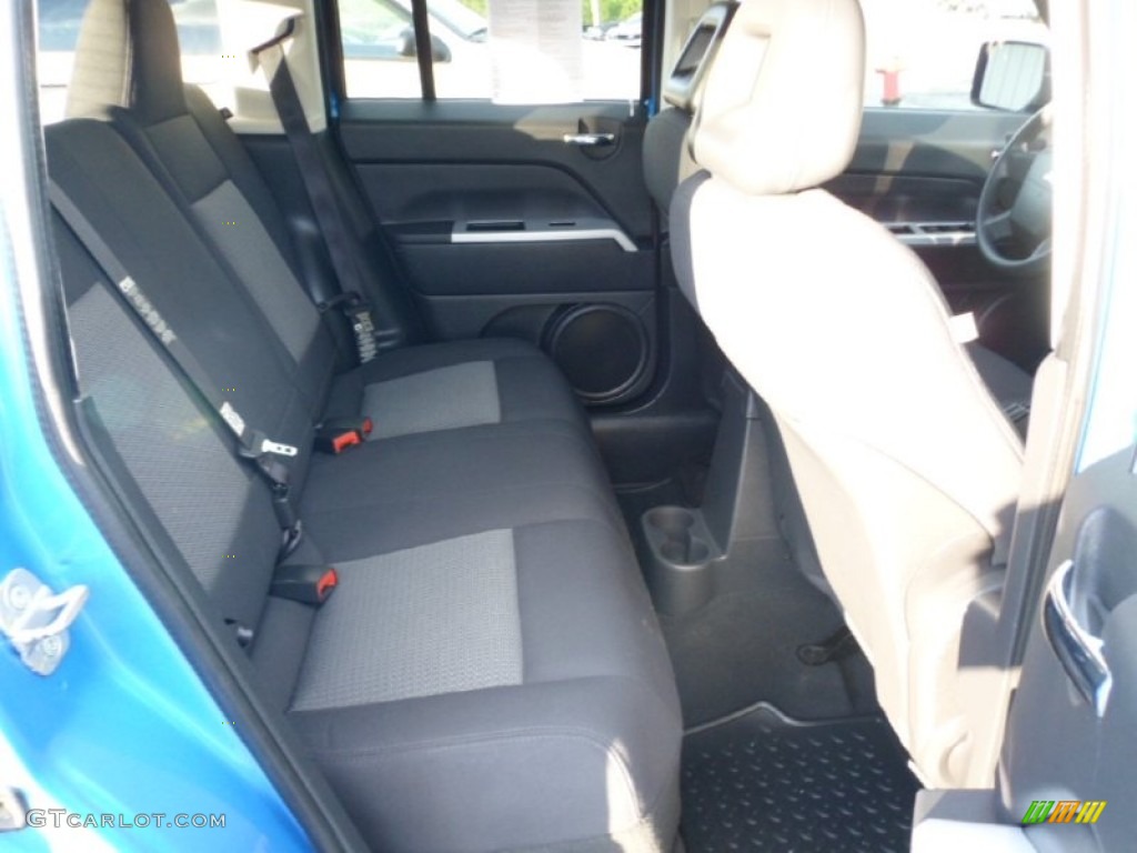 2008 Patriot Sport 4x4 - Surf Blue Pearl / Dark Slate Gray photo #8