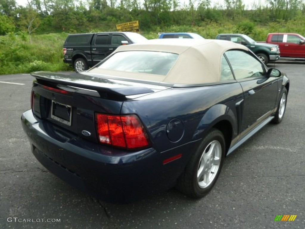 2002 Mustang V6 Convertible - True Blue Metallic / Medium Parchment photo #2