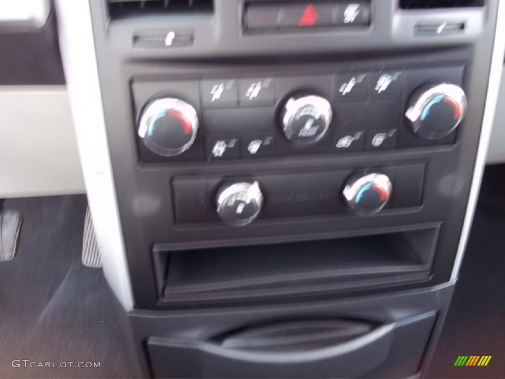 2010 Grand Caravan SXT - Brilliant Black Crystal Pearl / Medium Slate Gray/Light Shale photo #11