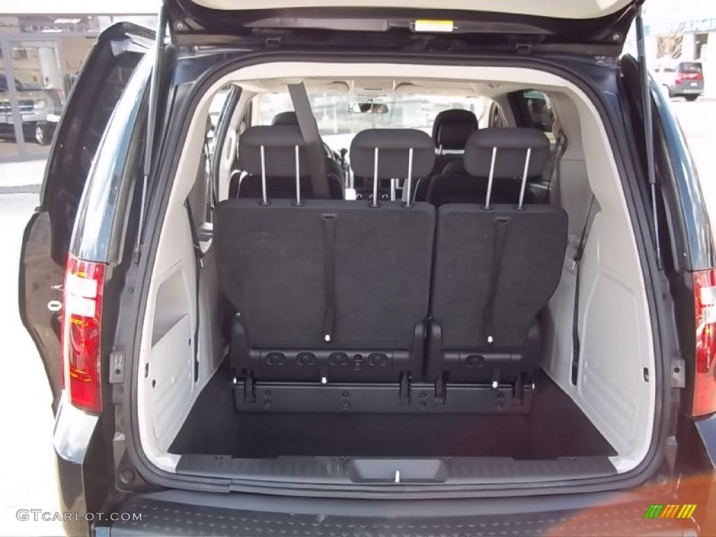2010 Grand Caravan SXT - Brilliant Black Crystal Pearl / Medium Slate Gray/Light Shale photo #15
