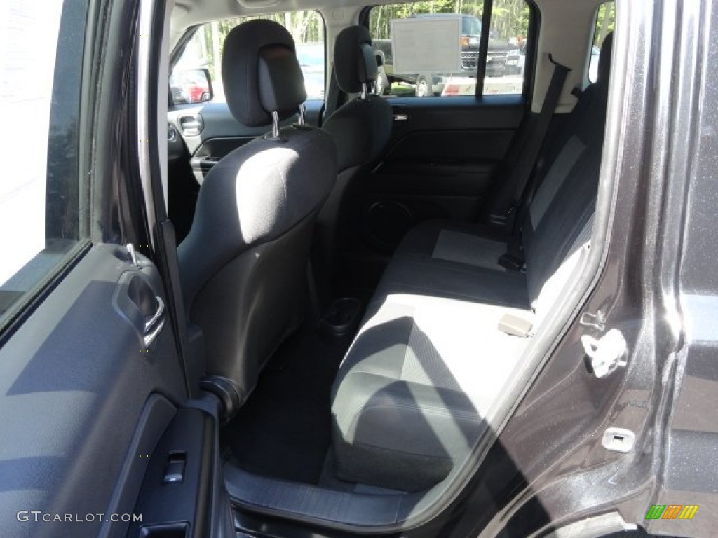 2011 Patriot Sport 4x4 - Brilliant Black Crystal Pearl / Dark Slate Gray photo #7