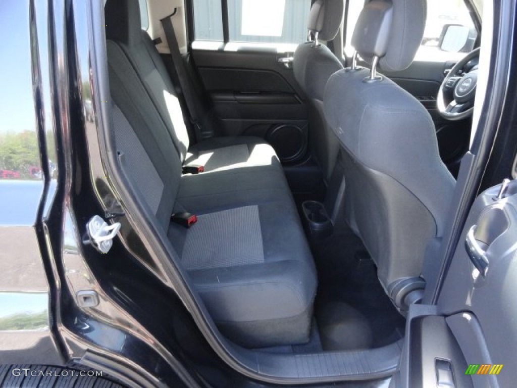 2011 Patriot Sport 4x4 - Brilliant Black Crystal Pearl / Dark Slate Gray photo #10