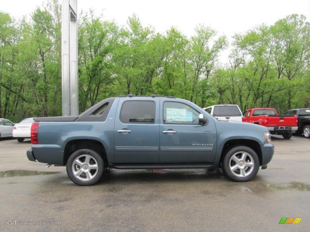 2012 Avalanche LT 4x4 - Imperial Blue Metallic / Ebony photo #4