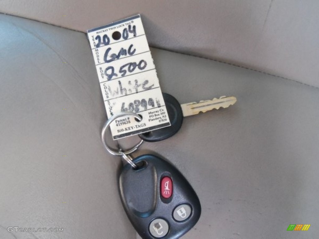 2004 GMC Sierra 2500HD SLE Extended Cab 4x4 Keys Photo #64946068
