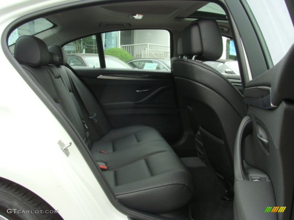 2012 5 Series 528i xDrive Sedan - Alpine White / Black photo #25