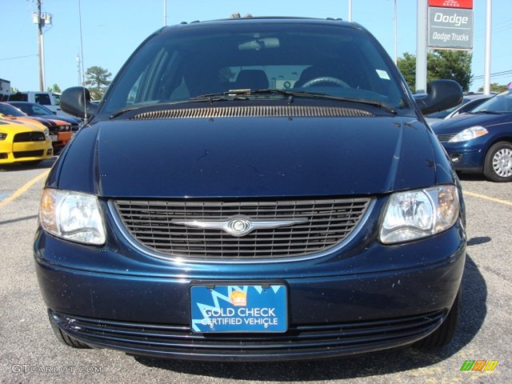 2003 Town & Country LX - Midnight Blue Pearl / Navy Blue photo #7