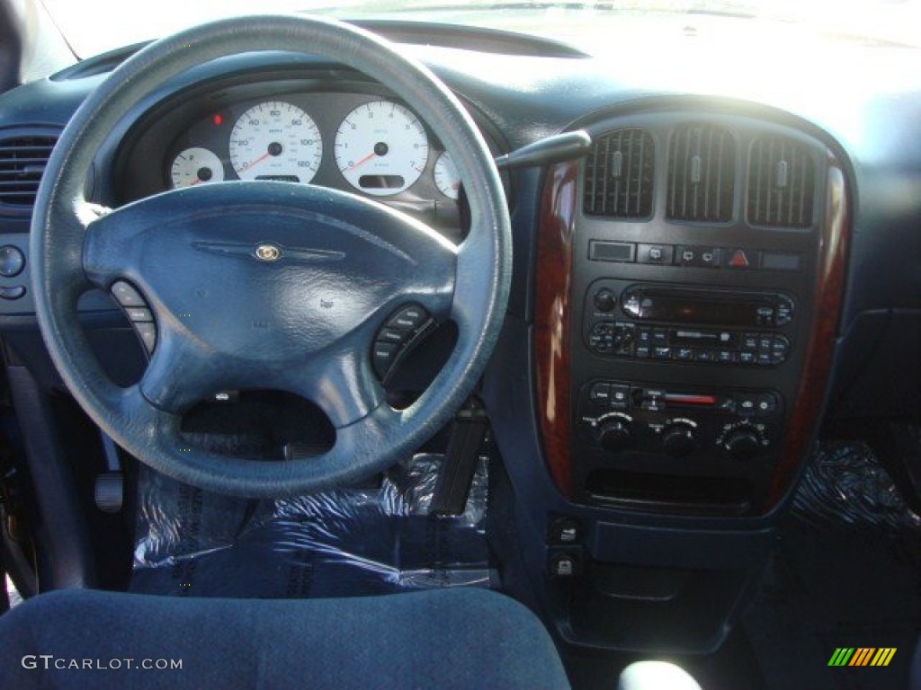 2003 Town & Country LX - Midnight Blue Pearl / Navy Blue photo #11