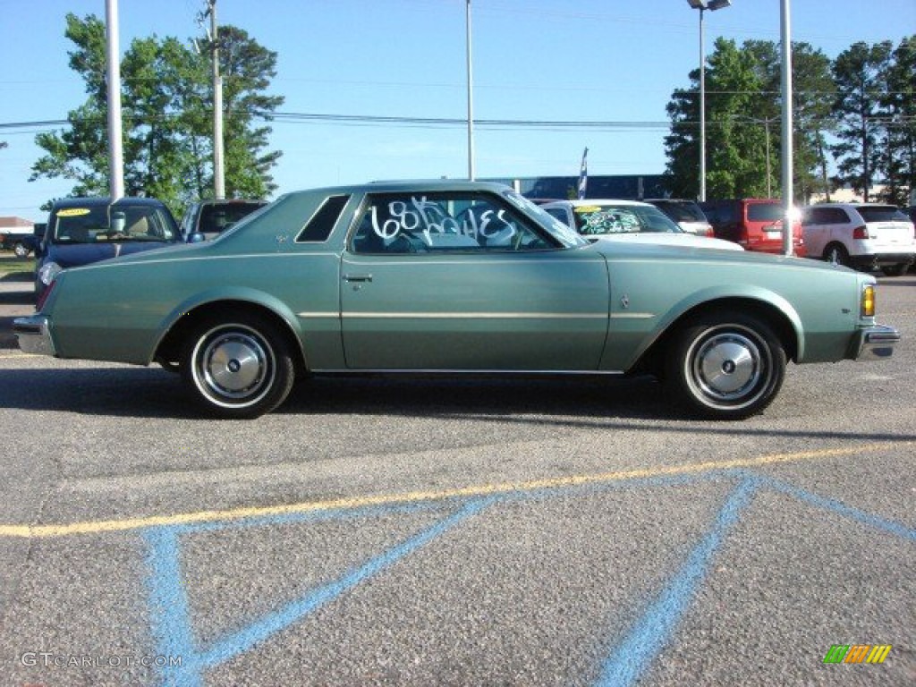 Medium Green Poly 1977 Buick Regal Coupe Exterior Photo #64950718