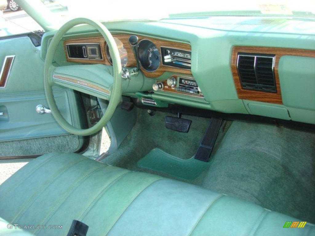 1977 Buick Regal Coupe Green Dashboard Photo #64950775