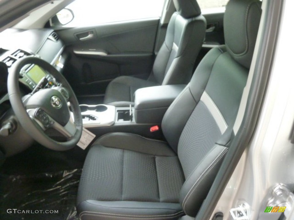 2012 Camry SE V6 - Classic Silver Metallic / Black photo #8