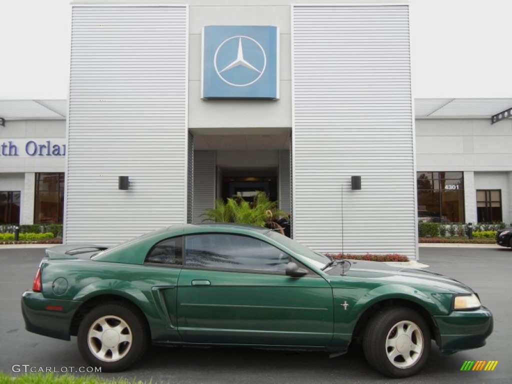 2000 Mustang V6 Coupe - Amazon Green Metallic / Medium Parchment photo #5