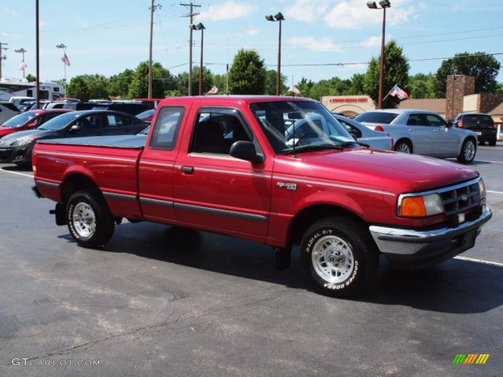 1994 Ranger XLT Extended Cab - Electric Currant Red Metallic / Grey photo #2