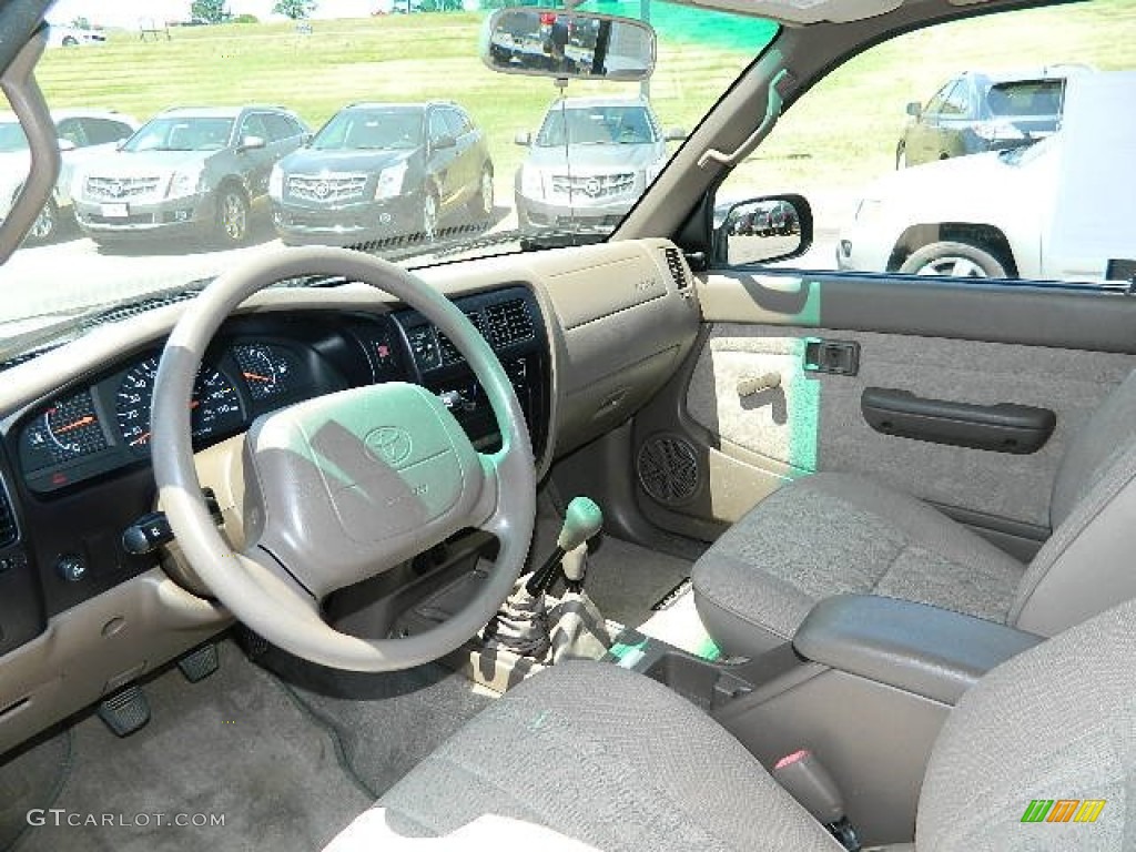 Oak Interior 2000 Toyota Tacoma Regular Cab 4x4 Photo #64959850