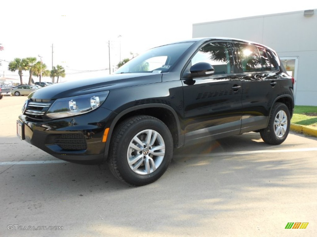 2012 Tiguan S - Deep Black Metallic / Black photo #3