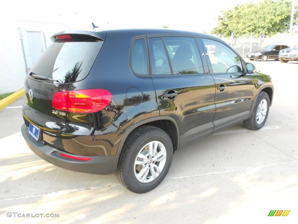 2012 Tiguan S - Deep Black Metallic / Black photo #7
