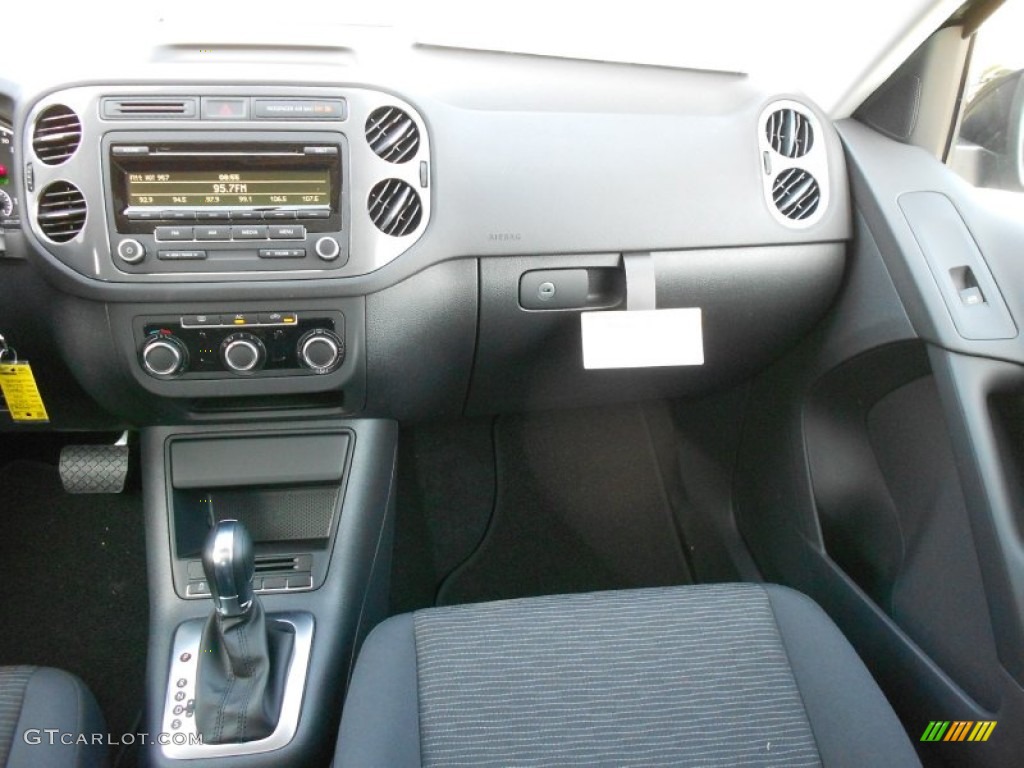 2012 Tiguan S - Deep Black Metallic / Black photo #15