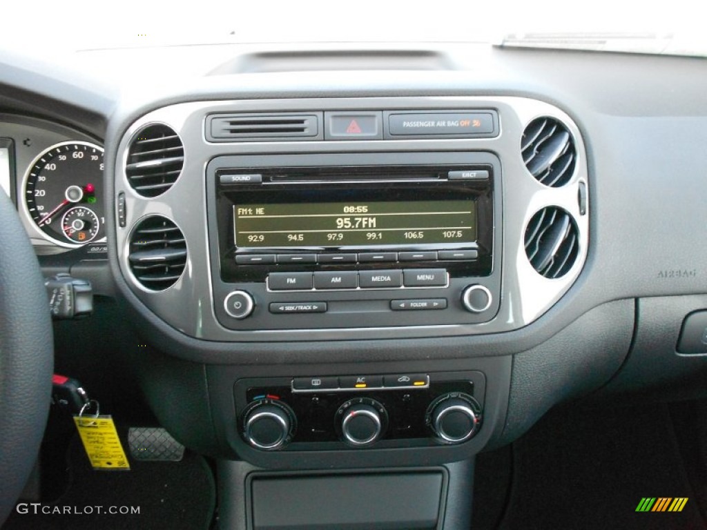 2012 Tiguan S - Deep Black Metallic / Black photo #17