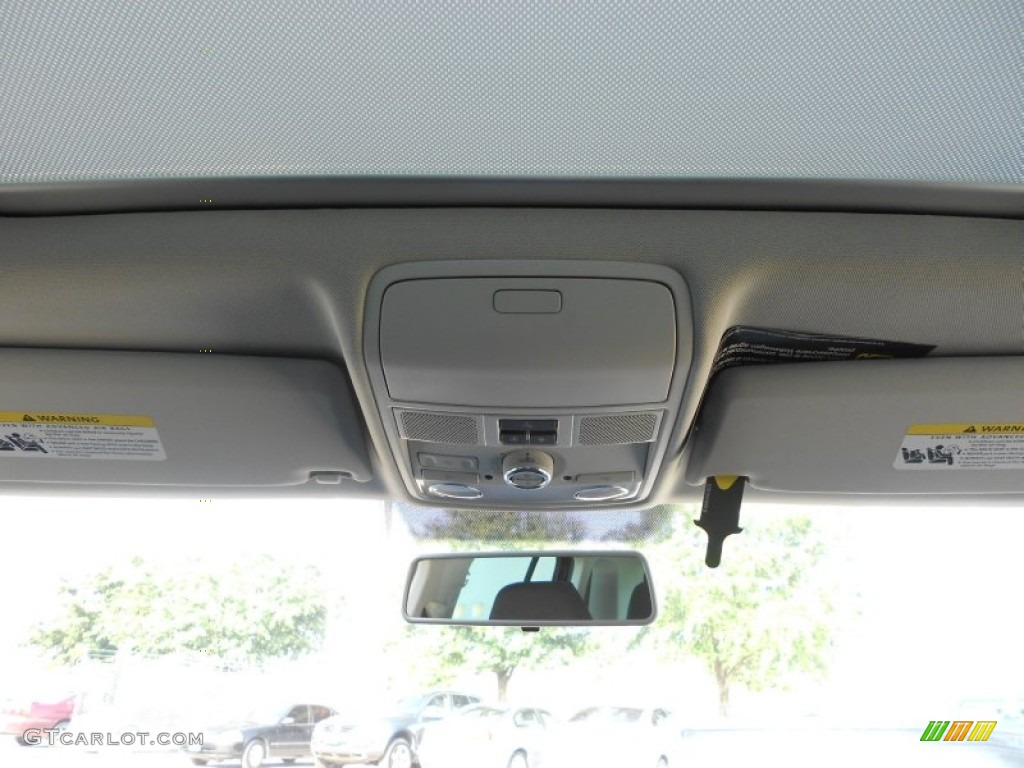 2012 Tiguan S - Deep Black Metallic / Black photo #19