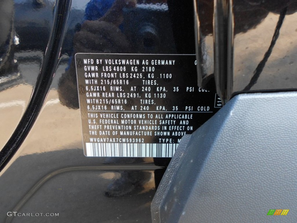 2012 Tiguan S - Deep Black Metallic / Black photo #23