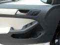 Black - Jetta SE Sedan Photo No. 20