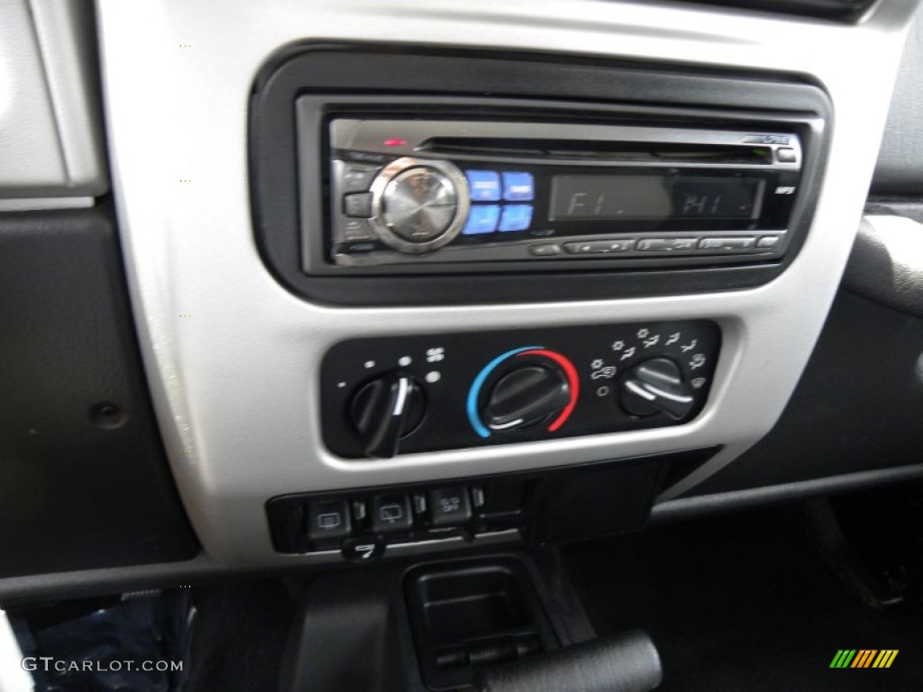 2004 Wrangler X 4x4 - Patriot Blue Pearl / Dark Slate Gray photo #16