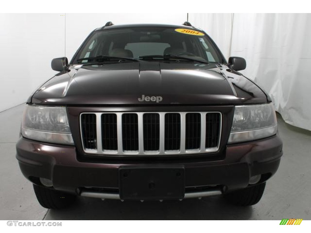 2004 Grand Cherokee Laredo 4x4 - Deep Lava Red Metallic / Taupe photo #2