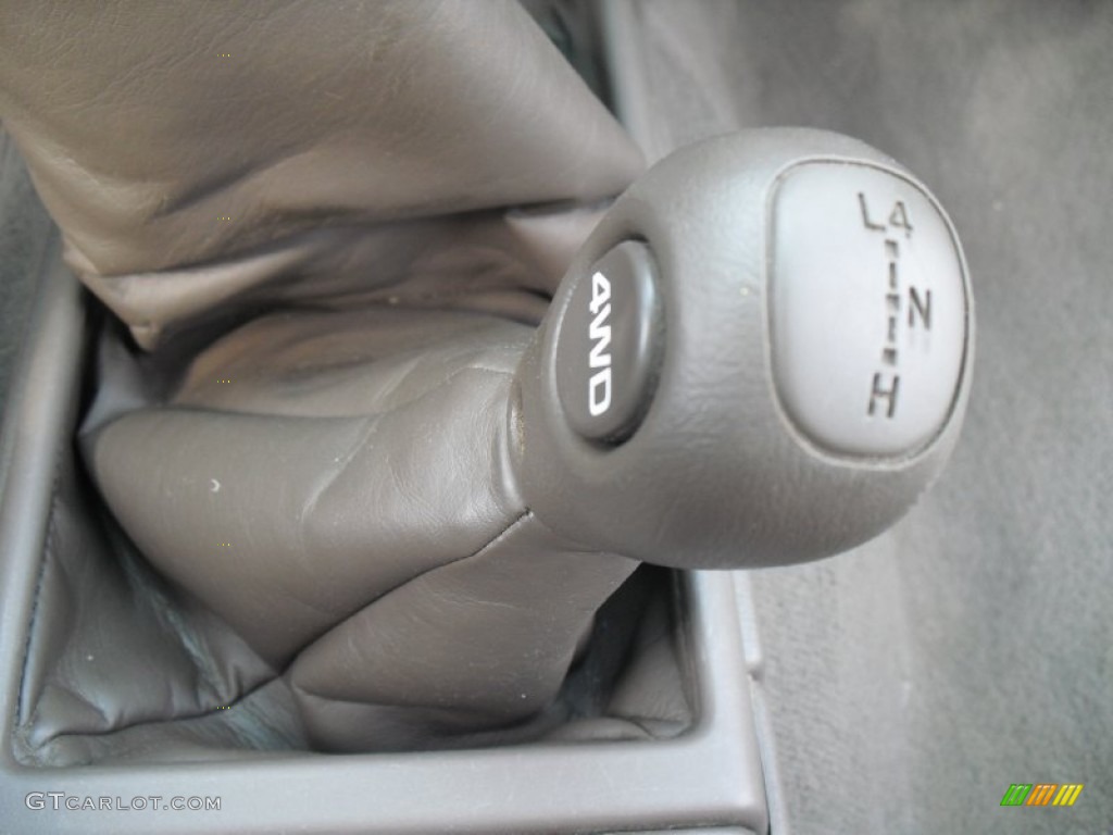 2003 Toyota Tacoma V6 TRD Xtracab 4x4 Controls Photo #64967230