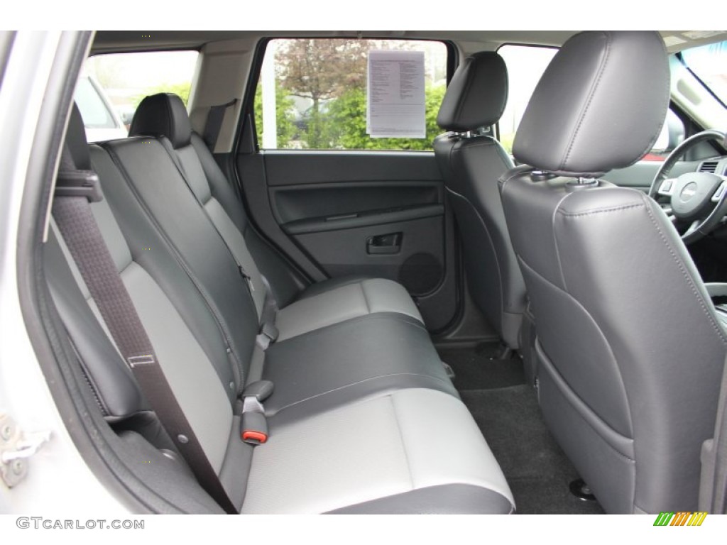 2008 Grand Cherokee Laredo 4x4 - Bright Silver Metallic / Dark Slate Gray photo #17