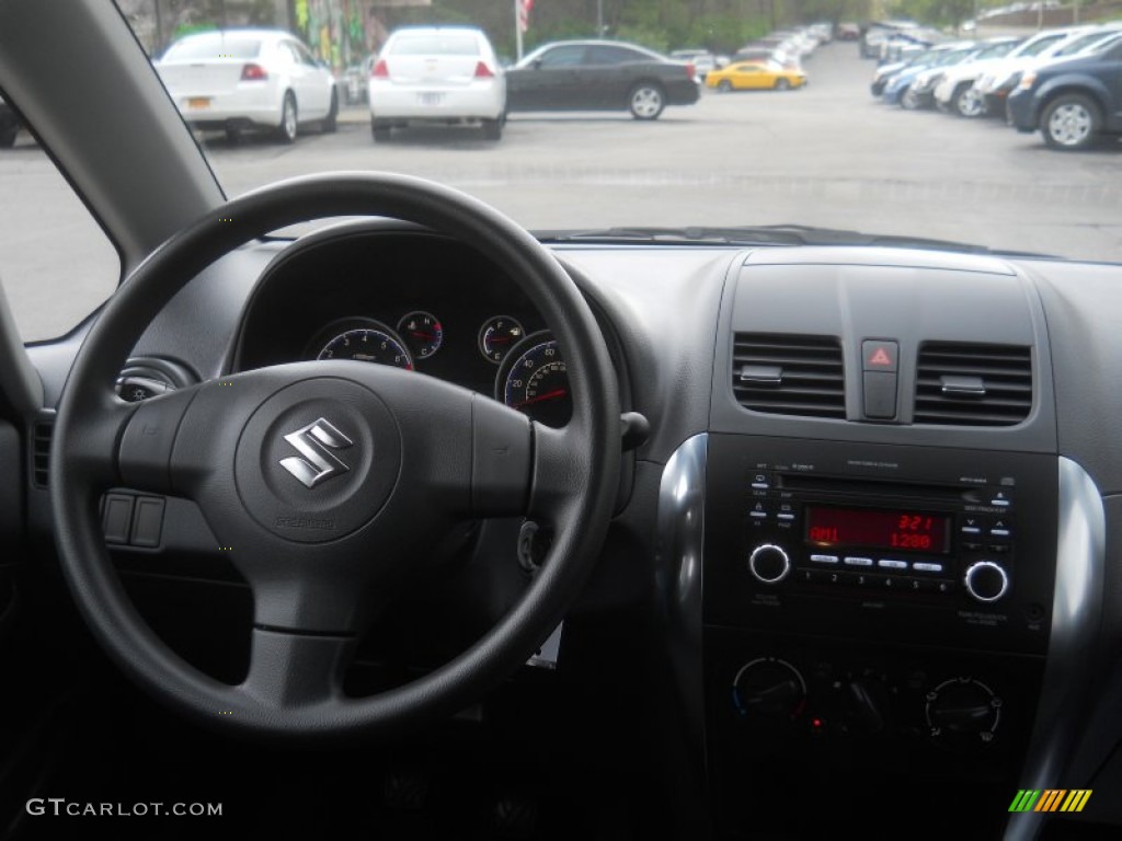 2011 Suzuki SX4 Crossover AWD Steering Wheel Photos