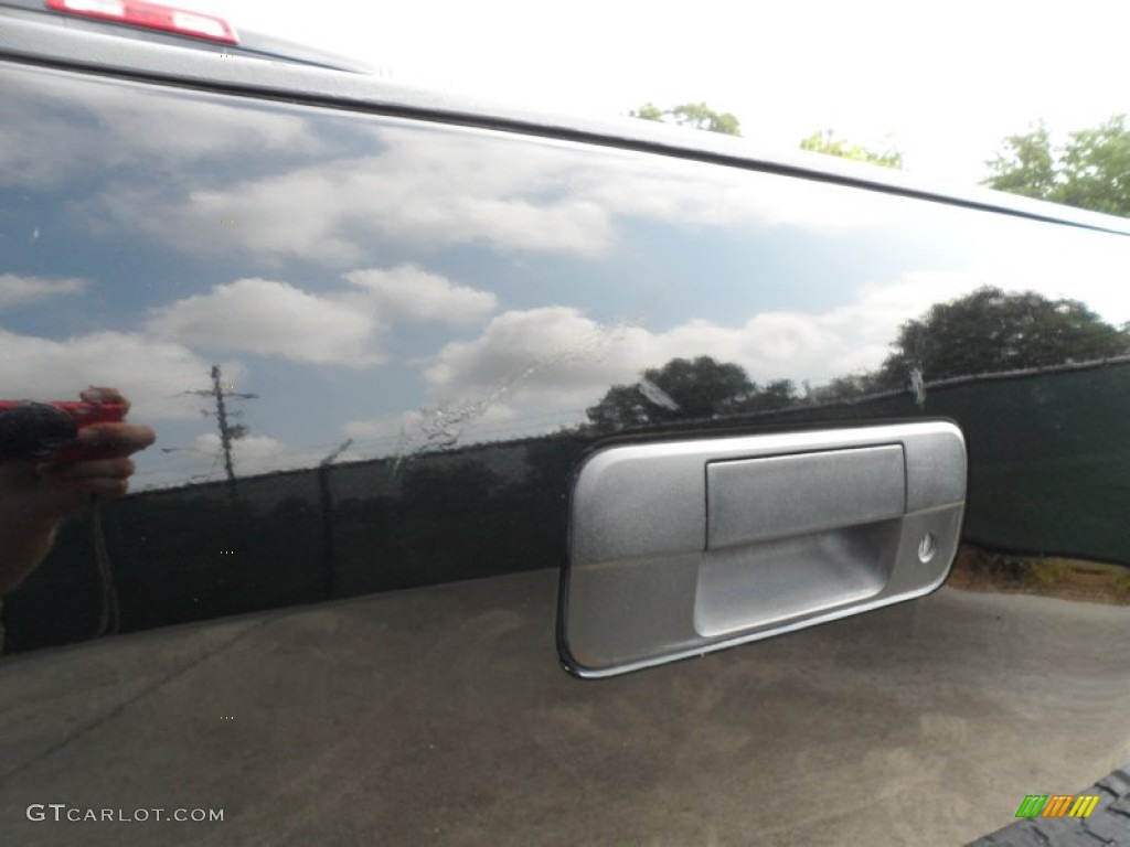 2007 Tundra SR5 Regular Cab - Black / Beige photo #21