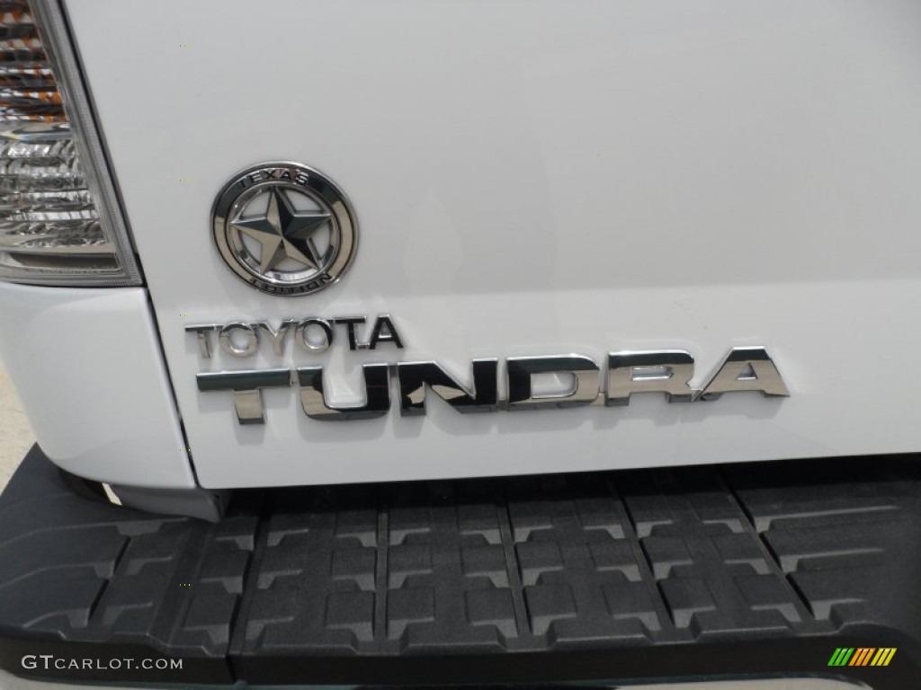 2012 Tundra Texas Edition CrewMax - Super White / Graphite photo #18