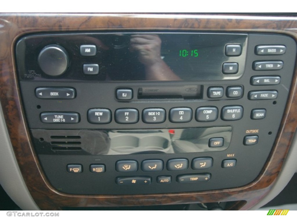 2002 Mercury Sable LS Wagon Controls Photos
