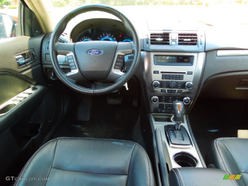 2010 Fusion SEL - Red Candy Metallic / Charcoal Black photo #19