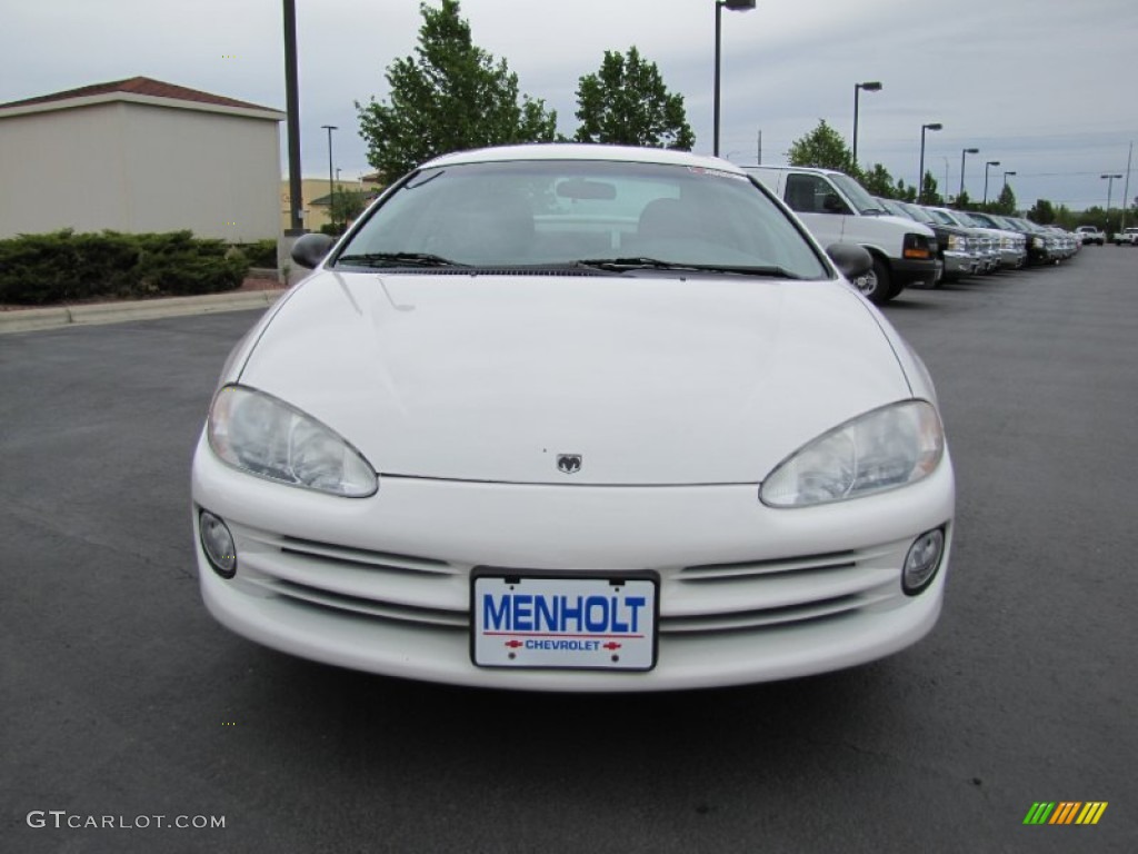 2003 Intrepid SXT - Stone White / Sandstone photo #2
