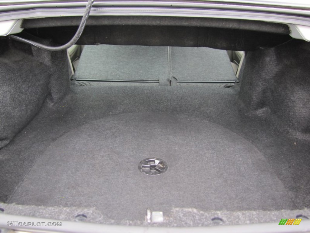 2003 Intrepid SXT - Stone White / Sandstone photo #28