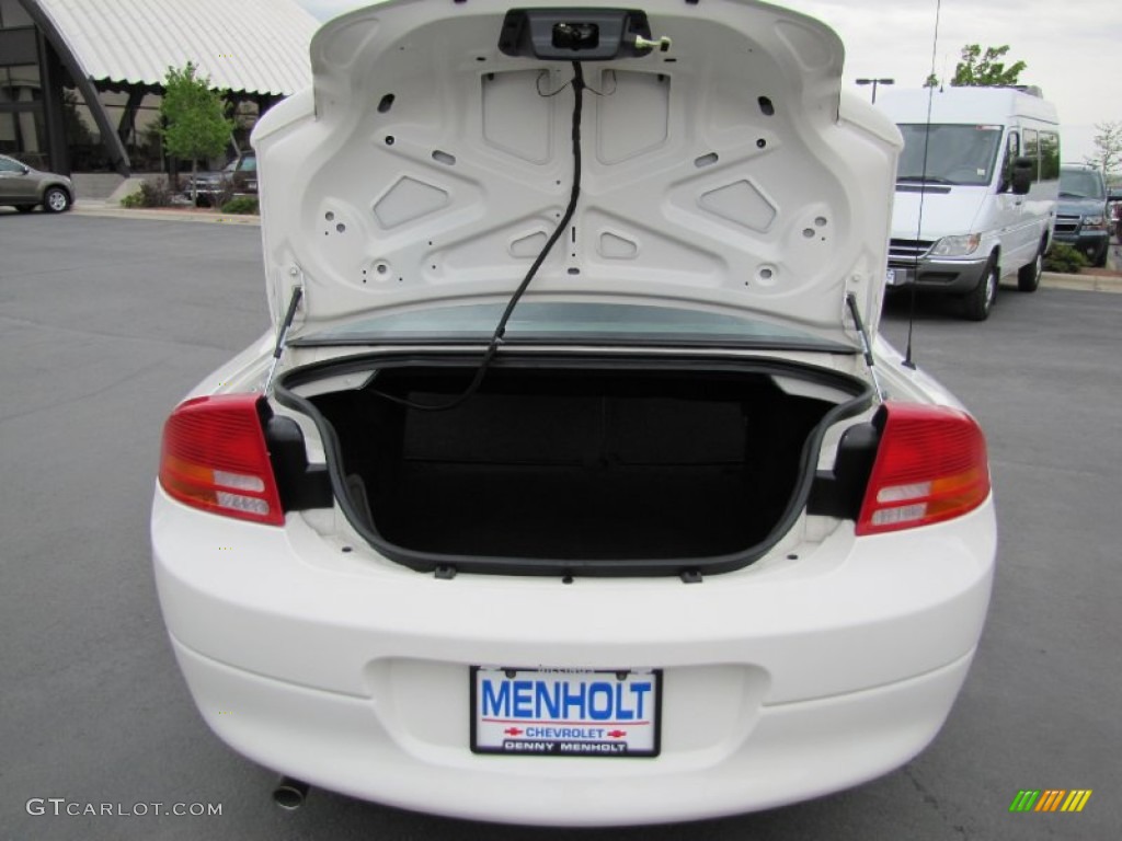 2003 Intrepid SXT - Stone White / Sandstone photo #29