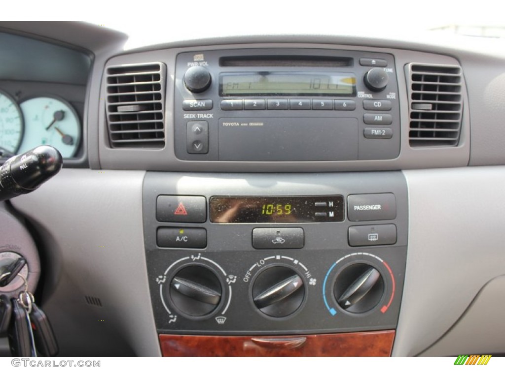 2003 Corolla LE - Super White / Light Gray photo #5