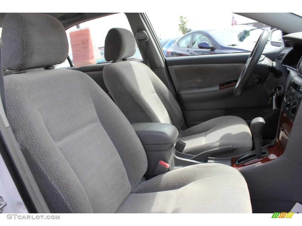 2003 Corolla LE - Super White / Light Gray photo #13