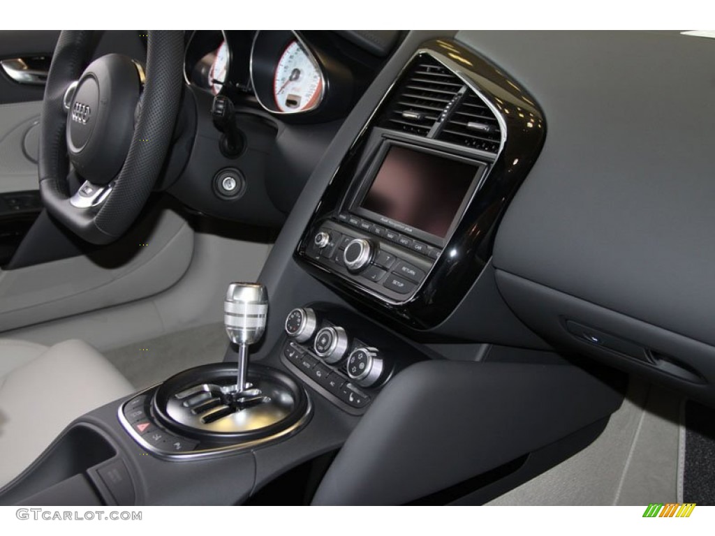 2012 Audi R8 5.2 FSI quattro Controls Photo #64992314