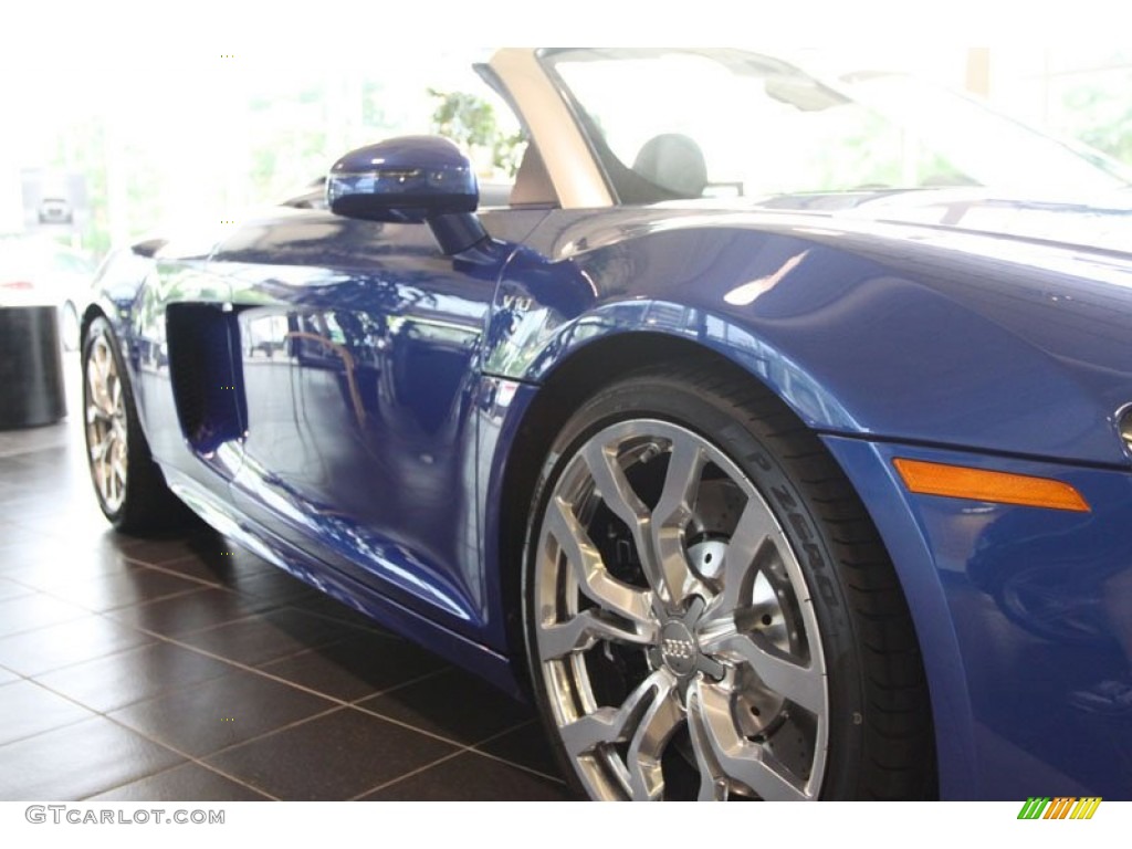 2012 R8 Spyder 5.2 FSI quattro - Sepang Blue Pearl Effect / Black photo #6