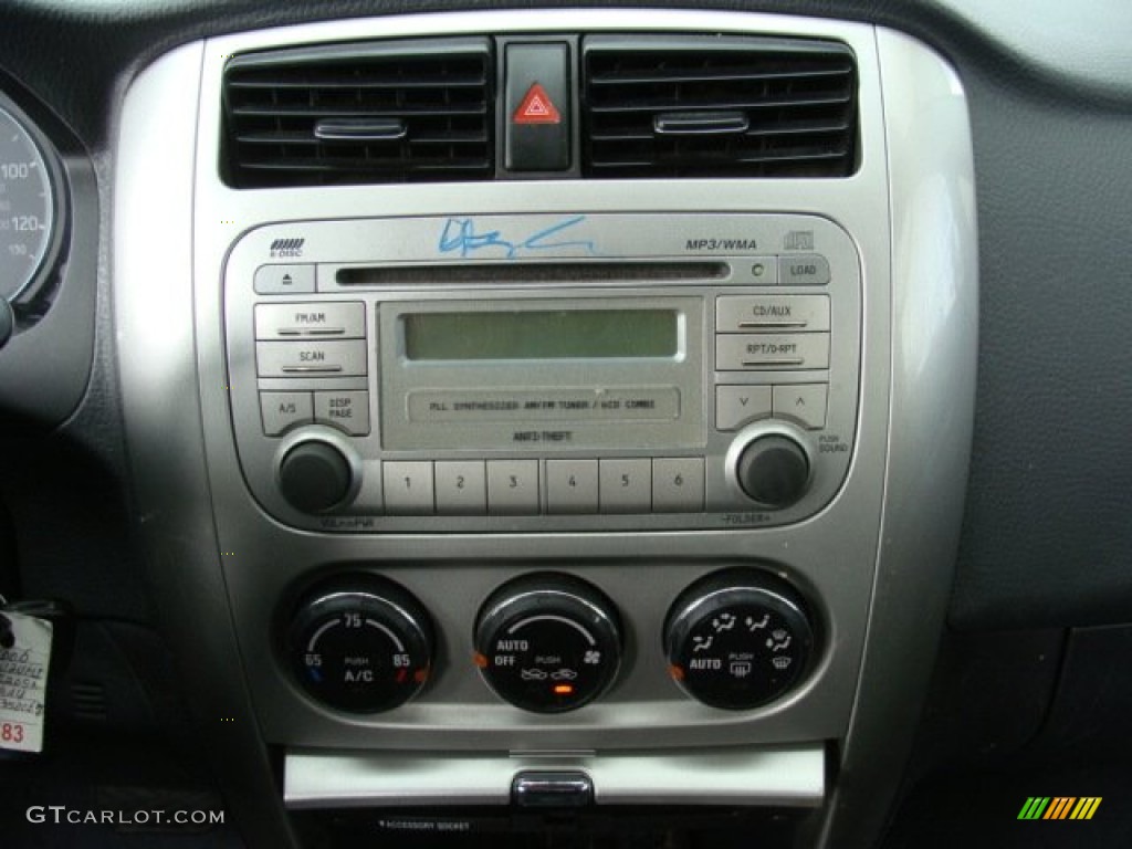 2006 Suzuki Aerio SX AWD Sport Wagon Controls Photo #64996118