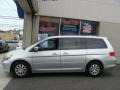 2009 Silver Pearl Metallic Honda Odyssey EX-L  photo #2