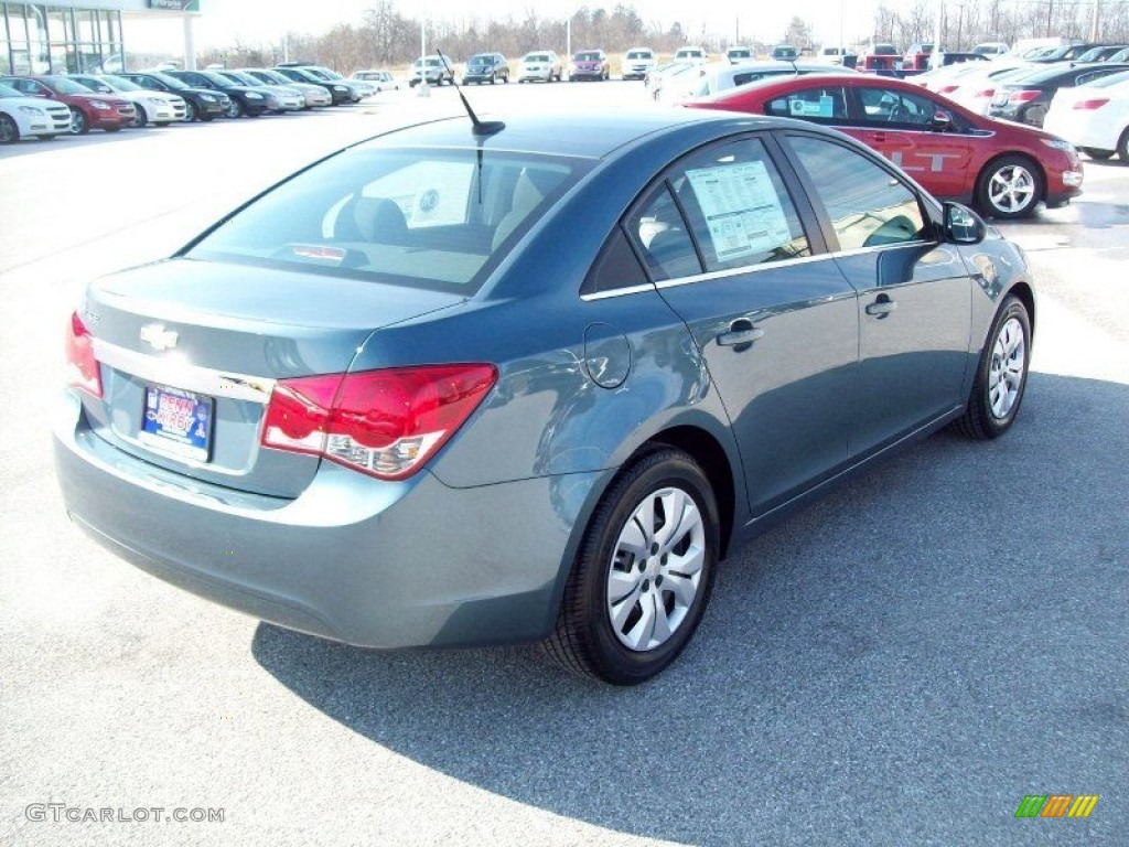 2012 Cruze LS - Blue Granite Metallic / Jet Black/Medium Titanium photo #12