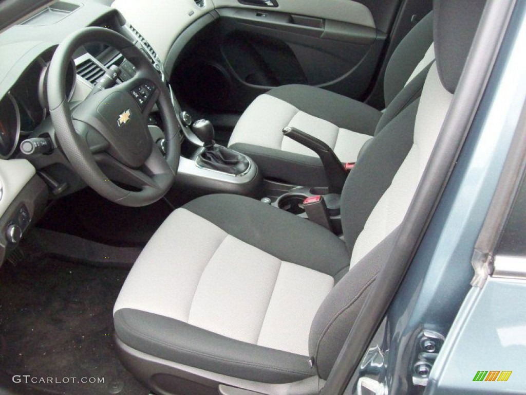 2012 Cruze LS - Blue Granite Metallic / Jet Black/Medium Titanium photo #19