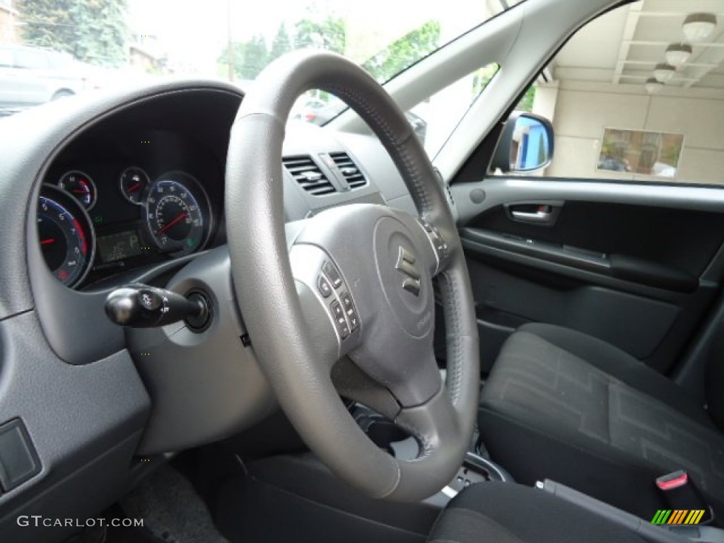2011 Suzuki SX4 Crossover Technology AWD Steering Wheel Photos